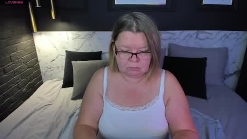 Shannon online show from 12-13-24, 05:49
