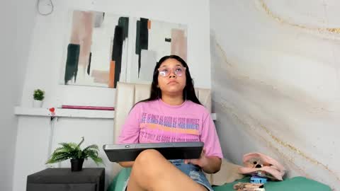 SHANON online show from 09-22-25, 12:18