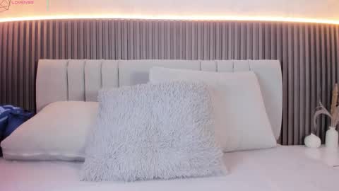 SHANON online show from 11-13-25, 07:02