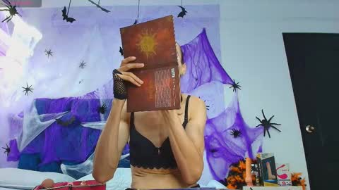 Snapshot of shantala_nastasiia chatting on 10-10-25, 12:59 shantala nastasiia online show from 10-10-25, 12:59