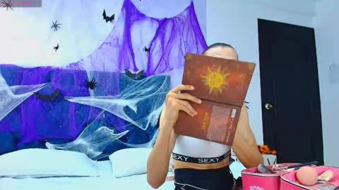 Snapshot of shantala_nastasiia chatting on 10-20-25, 12:49 shantala nastasiia online show from 10-20-25, 12:49