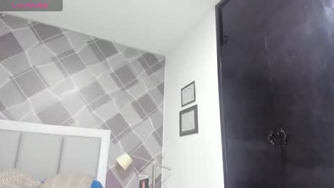 Snapshot of shantala_nastasiia chatting on 12-15-25, 11:20 shantala nastasiia online show from 12-15-25, 11:20