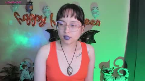 Cat-FOLLOWME and we talk IGshantal cerezo online show from 10-17-25, 08:11