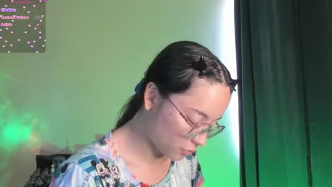 Cat-FOLLOWME and we talk IGshantal cerezo online show from 11-22-25, 08:41