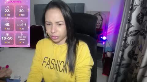 Shantal  online show from 10-16-25, 11:44