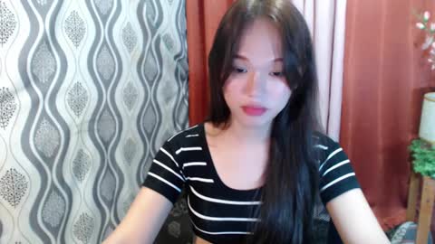 Snapshot of shantel_xx chatting on 12-18-24, 03:00 Shantel online show from 12-18-24, 03:00