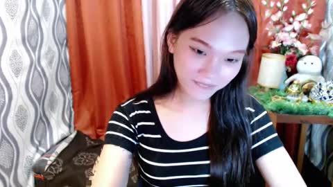 Snapshot of shantel_xx chatting on 12-29-24, 02:00 Shantel online show from 12-29-24, 02:00