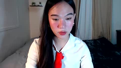 Snapshot of shantel_xx chatting on 10-23-25, 05:33 Shantel online show from 10-23-25, 05:33