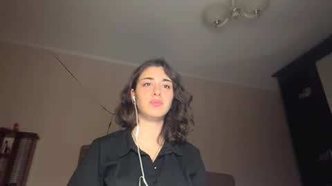 Snapshot of shantellemagnotta chatting on 11-10-25, 07:35 Shantel online show from 11-10-25, 07:35