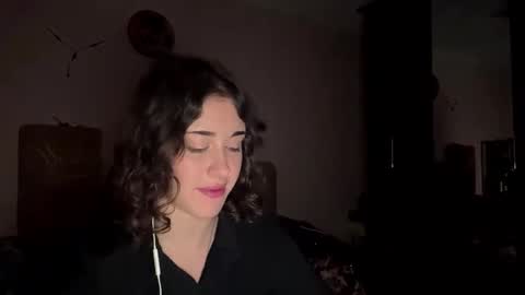 Snapshot of shantellemagnotta chatting on 11-30-25, 09:08 Shantel online show from 11-30-25, 09:08