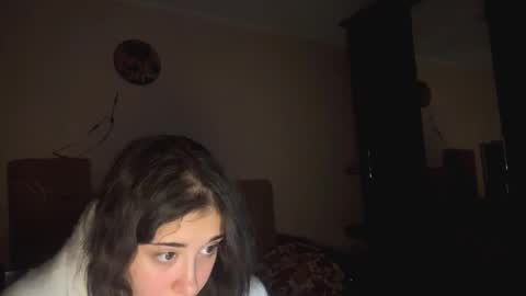 Snapshot of shantellemagnotta chatting on 12-17-25, 09:21 Shantel online show from 12-17-25, 09:21