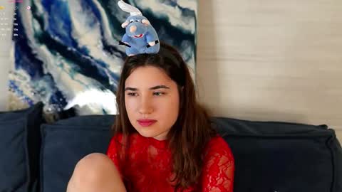 Snapshot of shapasser chatting on 10-25-25, 01:35 Ivy online show from 10-25-25, 01:35