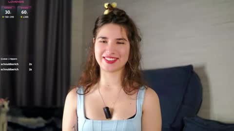 Snapshot of shapasser chatting on 11-10-25, 01:15 Ivy online show from 11-10-25, 01:15