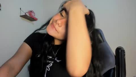 Sara online show from 11-02-25, 04:37