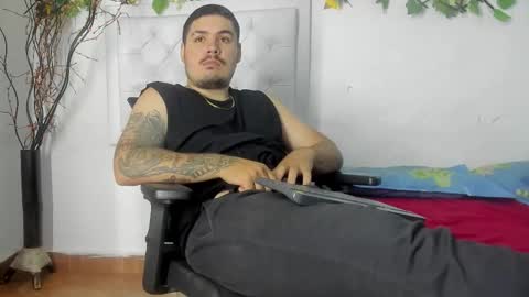 jhon deibyd online show from 11-14-25, 02:43