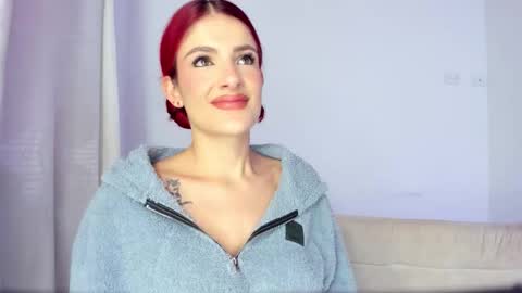 Hi fiends ---- I usually start online from Monday to Friday from 1000 am Saturdays and Sundays at 600 am Colombia time online show from 12-14-25, 12:54