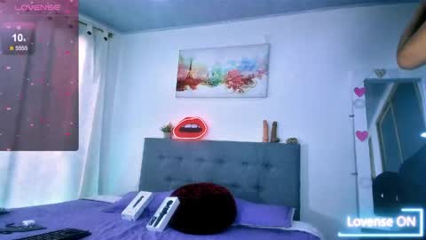 Snapshot of sharlott_3 chatting on 04-13-26, 12:43 sharlott_3 online show from 04-13-26, 12:43