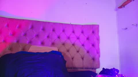 Sharlott online show from 12-28-24, 12:03