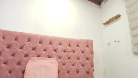 Sharlott online show from 12-31-24, 06:24