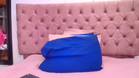 Sharlott online show from 02-24-25, 12:05