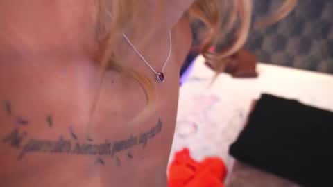 Sharom  online show from 11-27-25, 04:53