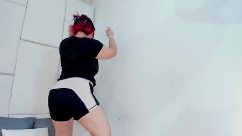 Snapshot of sharon_and_doggy chatting on 03-05-25, 08:32 Sharon and Doggy online show from 03-05-25, 08:32