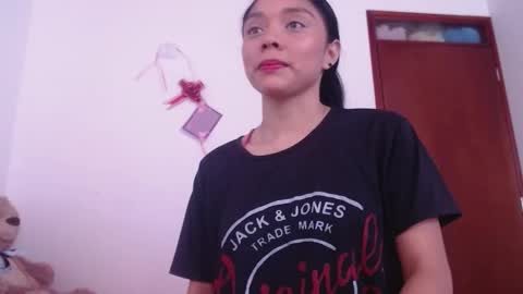 Snapshot of sharon_sexy__ chatting on 12-01-25, 08:03 sharon_sexy__ online show from 12-01-25, 08:03