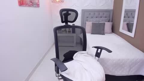 sharon online show from 12-15-25, 08:57