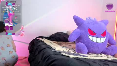 Snapshot of sharonblack_ chatting on 02-19-26, 12:12 kitsune online show from 02-19-26, 12:12