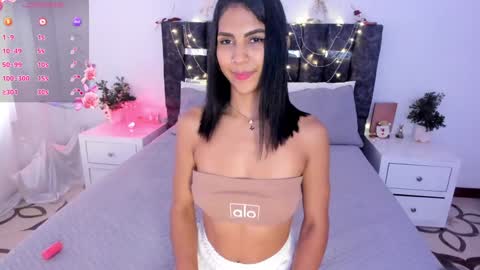 Snapshot of sharonmiller_2 chatting on 12-05-24, 07:49 Sharon Independent model online show from 12-05-24, 07:49