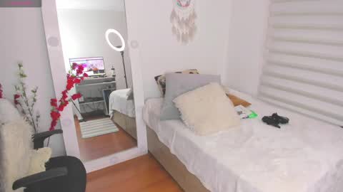 Sharon online show from 02-11-25, 06:44