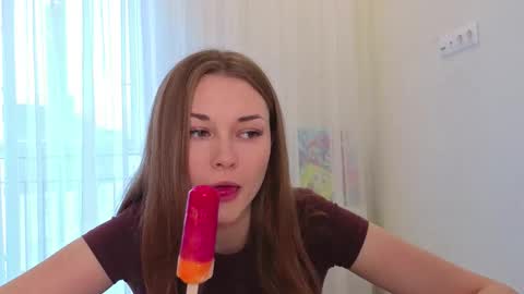 Miroslava online show from 09-18-25, 11:01