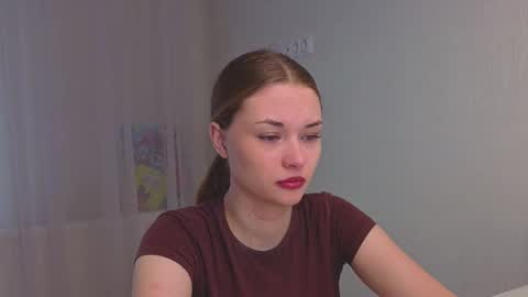 Miroslava online show from 10-18-25, 04:15