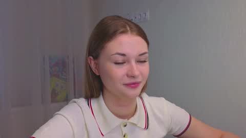 Miroslava online show from 10-19-25, 04:13