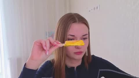 Miroslava online show from 10-20-25, 04:13