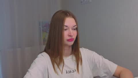 Miroslava online show from 10-24-25, 04:20