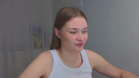 Miroslava online show from 10-26-25, 04:29