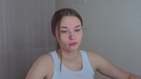 Miroslava online show from 11-16-25, 04:29