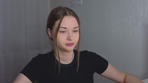 Miroslava online show from 11-18-25, 04:06