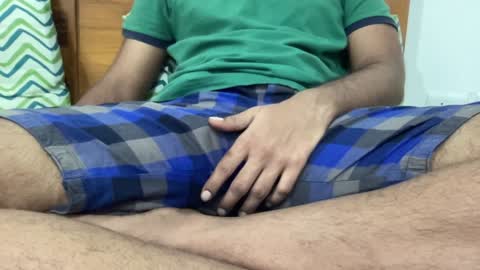 Snapshot of shash2014 chatting on 01-14-25, 05:34 Shashii online show from 01-14-25, 05:34