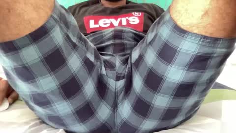 Snapshot of shash2014 chatting on 11-12-25, 06:03 Shashii online show from 11-12-25, 06:03