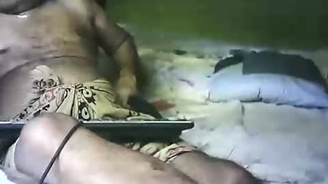 Snapshot of shashee870242 chatting on 01-10-25, 04:41 Shashee870242 online show from 01-10-25, 04:41