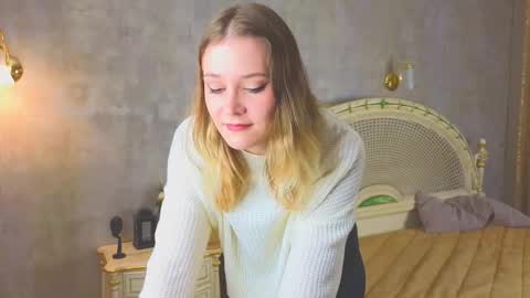 Alexandra online show from 11-25-25, 04:12