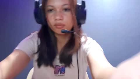 Snapshot of shauntefenceroy chatting on 10-25-25, 06:13 Molly online show from 10-25-25, 06:13