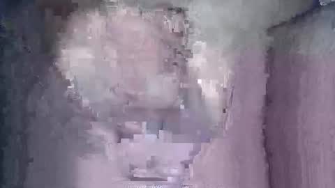 Snapshot of shawnkums chatting on 12-02-25, 01:44 Shawn online show from 12-02-25, 01:44