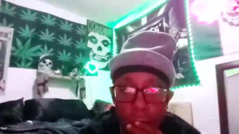 shawnvegas67 online show from 11-23-25, 05:57