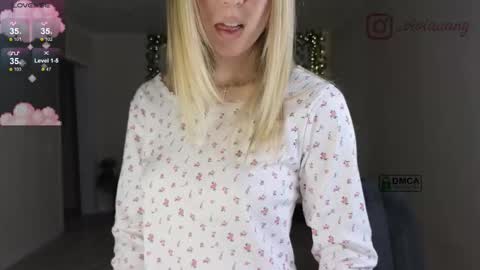 Snapshot of shawty_vi chatting on 11-11-25, 07:19 shawty_vi online show from 11-11-25, 07:19