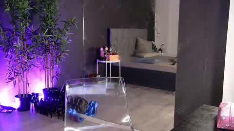 Snapshot of shayblonde chatting on 03-07-25, 11:05 shayblonde online show from 03-07-25, 11:05