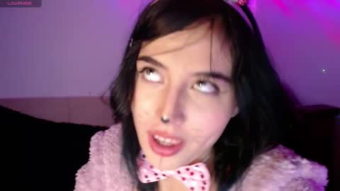 Snapshot of shayla_bbs chatting on 10-24-25, 02:02 Shayla 3 online show from 10-24-25, 02:02