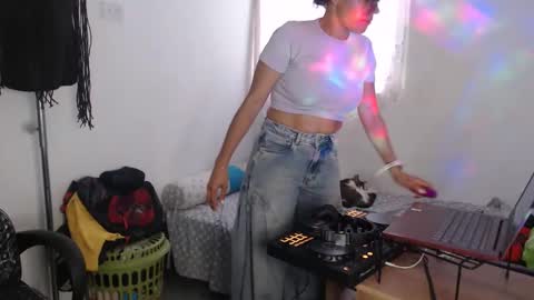 Shayna online show from 02-22-26, 07:45